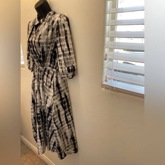 Who What Wear Flowy Tye-Dye Dress Size S - Picture 4 of 11